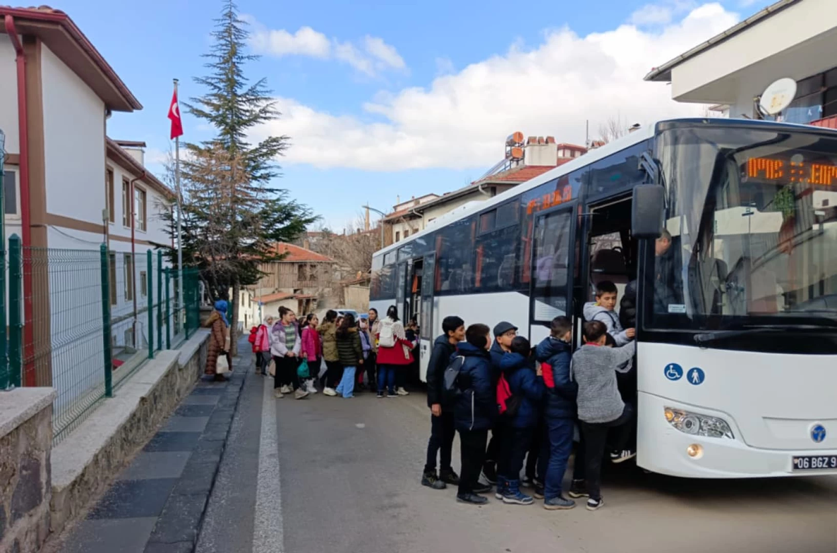 Ayaş